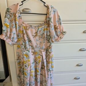 SHEIN Pink Floral Curve Blouse with Puff Sleeves